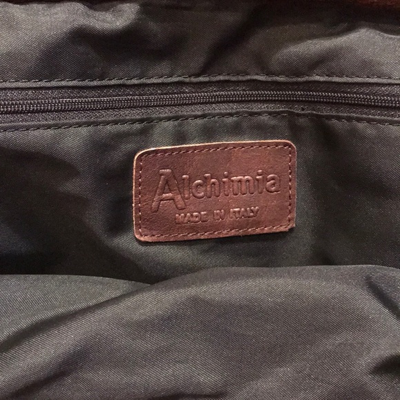 Italian Made Weekender Bag - Picture 5 of 8